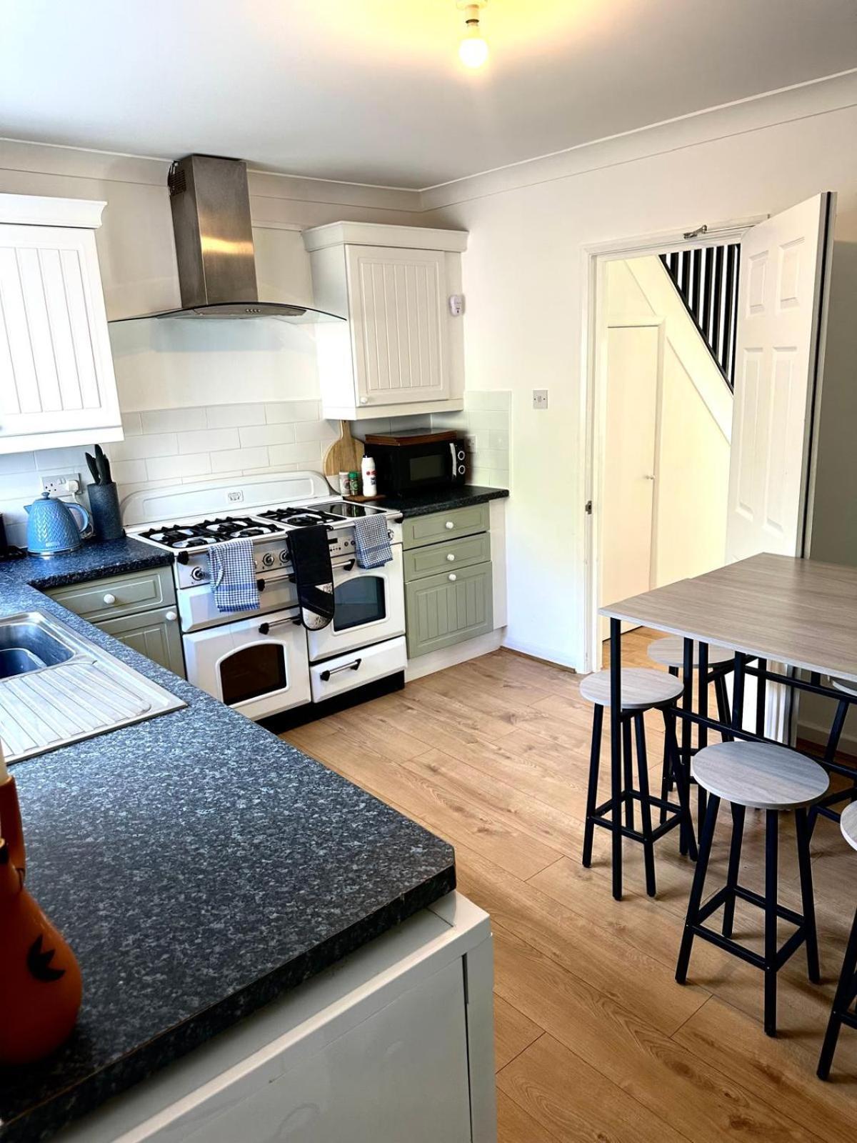 Deluxe Beach House Brighton Bagian luar foto